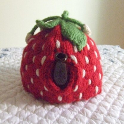 (Spouted) Strawberry Tea Cozy