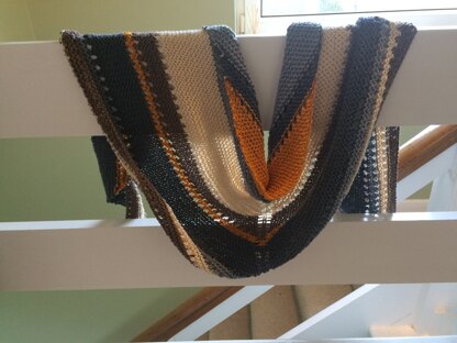 Coffee shop Shawl