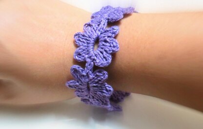 Flower cuff bracelet