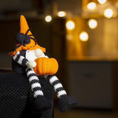 Halloween Gnome Crochet Toy With Pumpkim And Spider