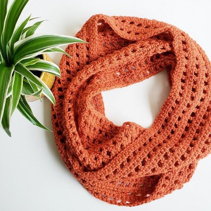 Arista Infinity Scarf