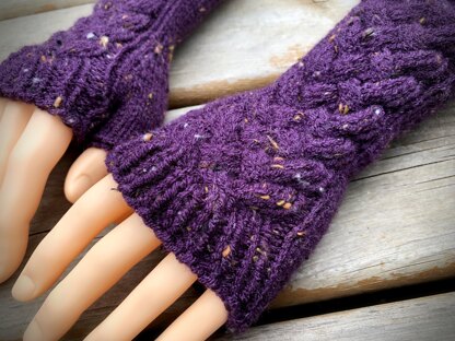 Cable Fingerless Gloves or Mitts