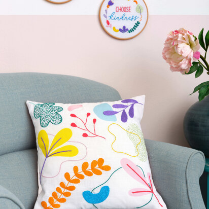 Anchor Freestyle: Ana Clara Graphic Floral Cushion Printed Embroidery Kit