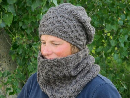 Song of Hope Cowl