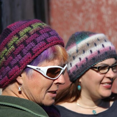 Igloo DK Hat 1127 - knitting pattern