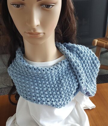 Nina - lace stitch buttoned neck scarf