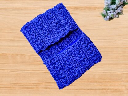 A crochet card holder pattern