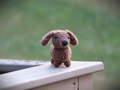 Mini Dachshund Amigurumi