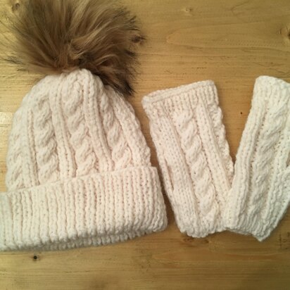Chunky cable hat and wristwarmers