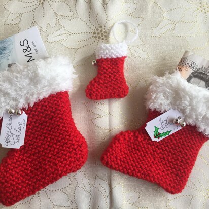 Easy Garter Stitch Christmas Stockings Gift Card Money & Tag DK Knitting Pattern