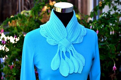Velvet Scarf ( Leaves / Keyhole / Ascot / Pull-Through / Vintage / Stay On Scarf Knitting Pattern )
