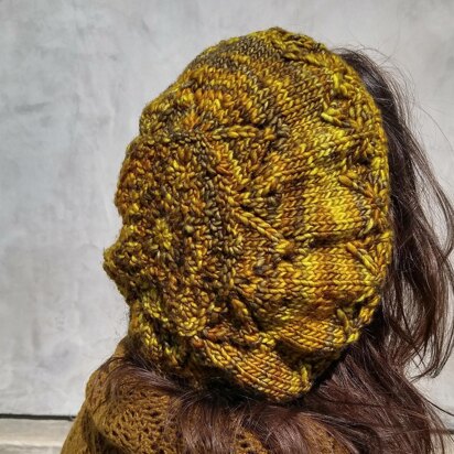 Clytie's Sunflower beret - knitting pattern