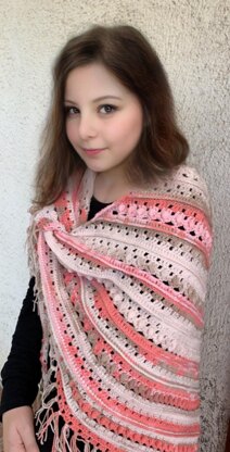 Pearl In Shell Shawl