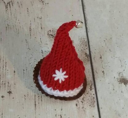 Santa Hat Ferrero Rocher Cover / Cozy