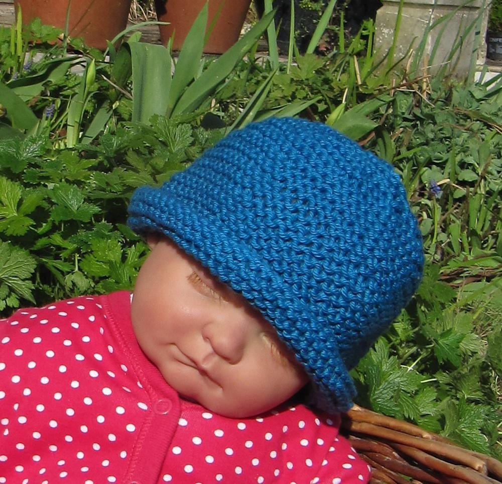 Roll brim hat knitting pattern store for babies