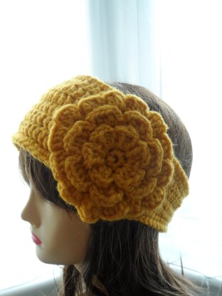 Crochet Headband Pattern with flower