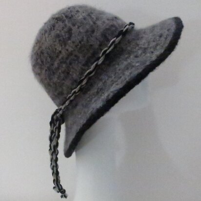 Felt Hat Flat Brim - knitting pattern
