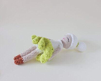 Carola, the crochet cauliflower plush fairy