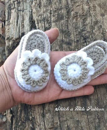 Baby bootie - Flower Sandal