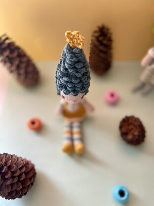 Diega the pine tree and Diega the elf - Crochet pattern/amigurumi