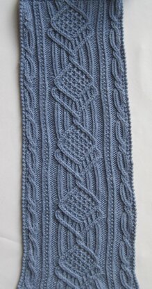 Coatbridge Cabled Scarf