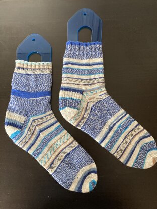 The Essential Socks - Free Knitting Pattern in Paintbox Yarns Socks ...