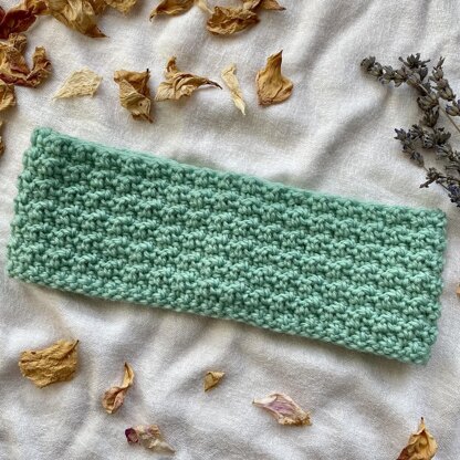 ROSE Headband || beginner friendly crochet pattern, winter wool earwarmer
