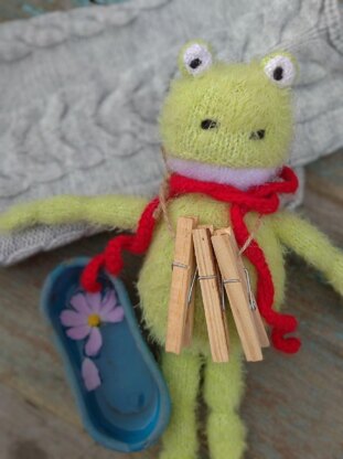 Little frog knitting pattern