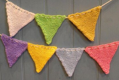 Easy bunting flags