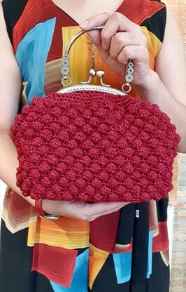 Crochet Raspberry Metal Frame Purse Crochet pattern by Amber MNN