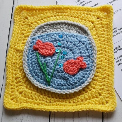 Crochet Smiley Granny Square: Crochet pattern