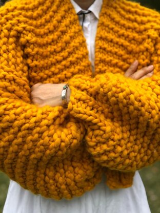 Cropped Fisherman Cardigan in Loopy Mango Big Cotton and Merino No. 5 - Downloadable PDF