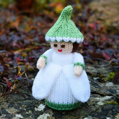 Flower Dolls Knitting Pattern - Toy Knitting Pattern