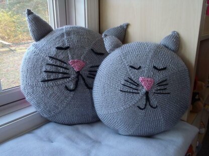 Kittie Pillow