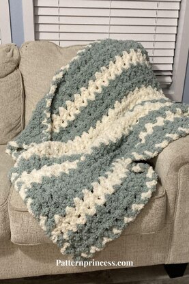 Easy Stitch Plush Chunky Blanket