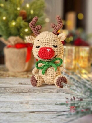 Red nosed reindeer amigurumi