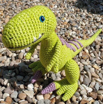 Ronnie the Raptor - US Terminology - Amigurumi