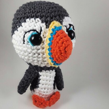 Oona the puffin amigurumi