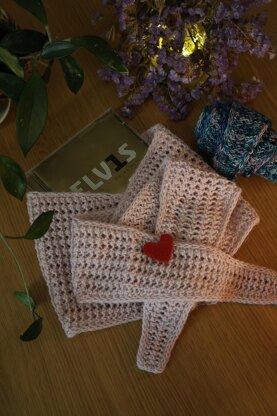 Woolen Heart Scarf