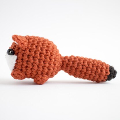 Mini fox amigurumi