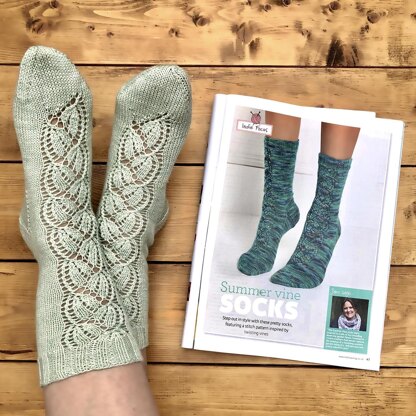 Summer Vine Socks