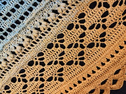 Triangular Scarf "Abia"