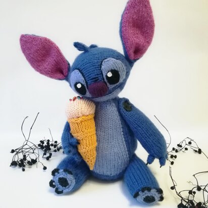 Toy knitting patterns - Knit an adorable blue toy based on Lilu and Stitch