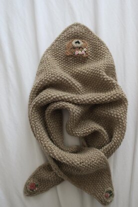 Happy Teddy Scarf + crochet applique