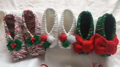 DK knitting pattern Christmas eve box slippers or slipper socks using 2 strands of DK yarn knitted together age 8yrs - Adult