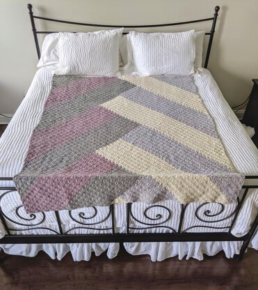 Modern Chevron Quilt Blanket