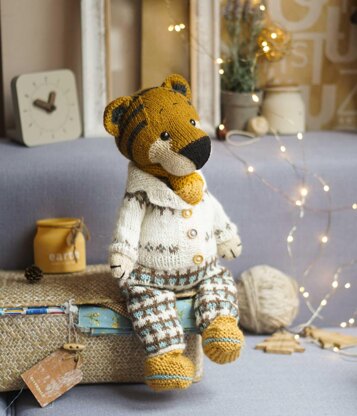 Knitting Pattern - Romantic Style Outfit for large toys