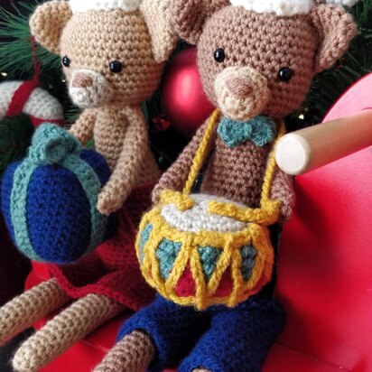 Christmas Bear Benjamin and Bella Drum Gift Crochet Amigurumi pattern