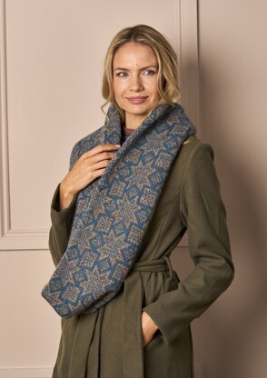 Bright Star Cowl in Rowan Moordale PDF