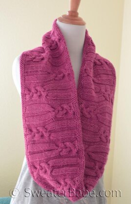 #178 Rose Cabled Circular Scarf